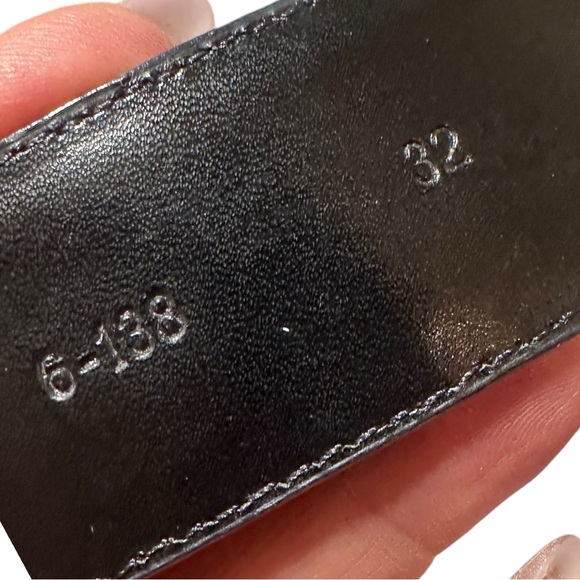 Stacy Adams Alligator Embossed Indigo Blue Leather Belt w/ Logo Buckle (Sz. 32) - Picture 6 of 10